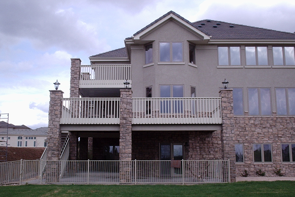 Colorado Creations Deck Builder - Aurora, Co Secluded outdoor living - BEFORE