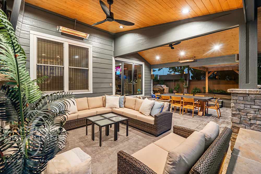 Outdoor Living in Highlands Ranch - Luxury Covered Patio